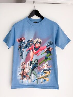 Vintage Marvel Mad Engine Female Superheroes Graphic Tee Small Y2K